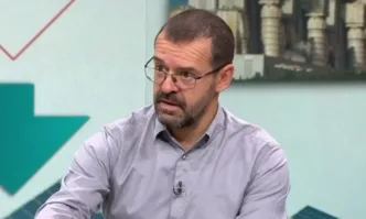 От Фейсбук профила на Боян Рашев експерт по управление на