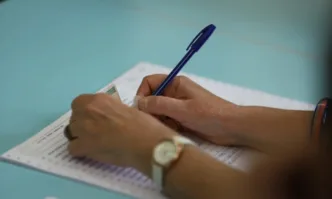 В Пловдив все още има секции с опашки от избиратели