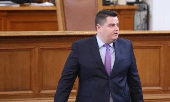 Лена Бориславова защити публично колегата си от ПП Стою Стоев