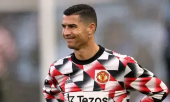 Английският Манчестър Юнайтед обяви че се разделя със суперзвездата си