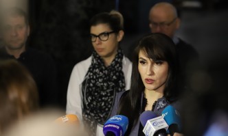 Безпрецедентен натиск е бил оказван върху наблюдаващите прокурори по делото