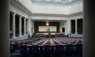 Днес Народното събрание ще гласува и приеме клетвата на новото