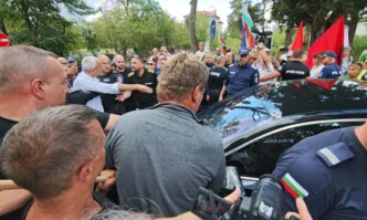 Напрежение пред портала на ВЗМ Сопот беляза протеста свикан