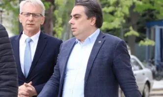 Като на дете което не са пуснали да си играе