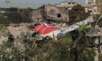 Броят на загиналите при катастрофата със самолет Boeing 787 на