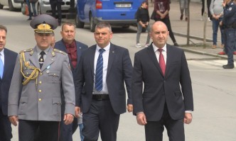 Войната в Украйна изисква държавническо отношение допълни Радев във Велико