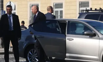 ДПС-Ново начало призова финансовия министър да осигури пари за служебни коли на Президентството