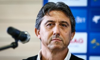 Председателят на управителния съвет на Левски Даниел Боримиров говори пред