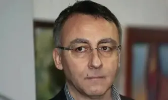 Необходимо е да се учи малко но да се мисли