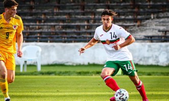 Халфът на Камбуур Филип Кръстев е дал положителна проба за