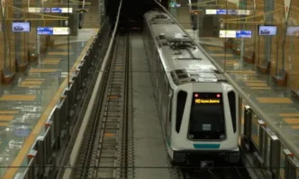 Заради строителство на нова метростанция спира движението в участък от метрото