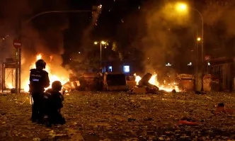 Близо 200 ранени в Каталуния след поредна нощ на сблъсъци