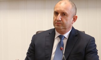 Радев е преизбран с абсолютния минимум гласове в цялата история на българската демокрация