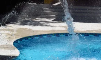 12-годишно дете пострада от токов удар в басейн край Сливен