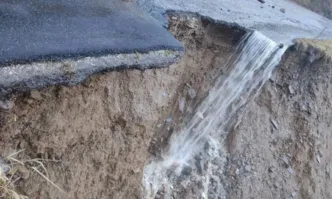 Временно е ограничено движението по път II 35 Троян Кърнаре