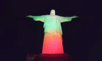 И статуята Христос Спасител в Рио грейна в цветовете на българския флаг по случай 3 март