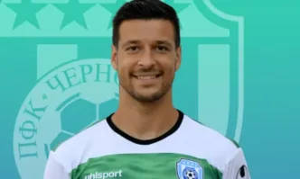 Централният защитник на Черно море Влатко Дробаров влезе в историята