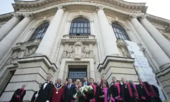 Университети в страната официално откриха новата академична година като в