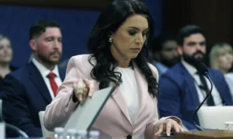 Шефът на разузнаването на САЩ подава оставка и публикува нашумели разследвания
