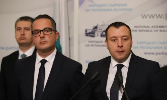 Българските деца трябва да получат по адекватна законова защита настоя Петър