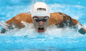 БФ Плувни спортове спря правата на Антъни Иванов за три години
