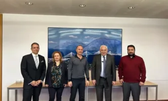 Преговорите бяха водени от министъра на енергетиката и мениджмънта на