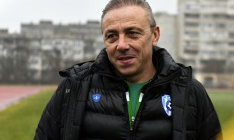 Старши треньорът на Черно море Илиан Илиев е отказал две