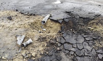 Най малко трима души загинаха при нов руски обстрел на североизточния