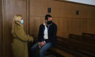 Косъмът открит на ножа с който се твърди че е