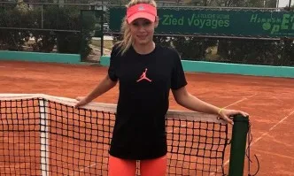 Стаматова е на два четвъртфинала в Тунис