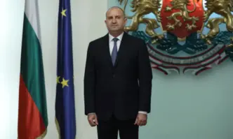 От профила във Фейсбук на Калоян Методиев Манипулацията на различните