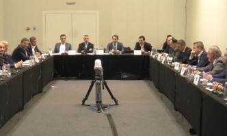 От Фейсбук профила на журналистът Стефан Ташев Консултации за енергетиката между