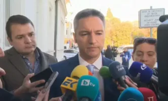 Вигенин: Нормално е, ако се стигне до втори тур на избора за председател на НС, да подкрепим Никола Минчев