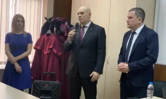 Трима прокурори от Районна прокуратура – Перник и председателят на
