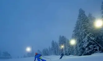 Заради високите температури се отменя нощното ски каране с курортен
