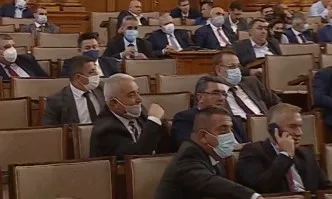 Депутатите си удължиха работното време до приемане на бюджета на НЗОК (ВИДЕО)