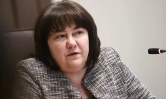 Служебният министър на финансите Росица Велкова с катастрофален доклад за