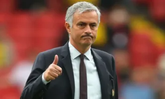 Старши треньорът на Рома Жозе Моуриньо е сред фаворитите за