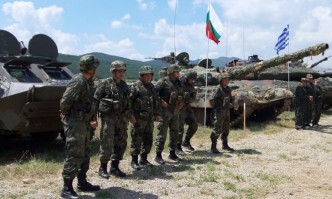 МО: Военна техника се придвижва от полигон Ново село към Гърция