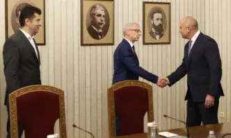 Държавният глава Румен Радев ще се срещне днес с представители