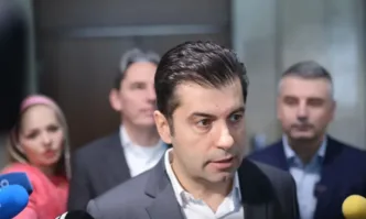 Различните партии в управляващото мнозинство предлагат своите кандидати за регулатори