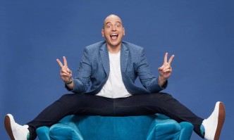 От профила във Фейсбук на Николаос Цитиридис водещ в