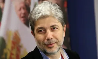 Бившият министър на околната среда и водите Нено Димов представя