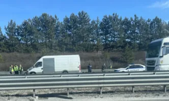 Десет мигранти са задържани на 36 ти км на АМ Тракия