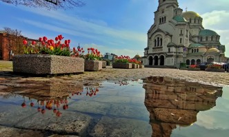 Днес ще е слънчево Вятърът ще е слаб от северозапад