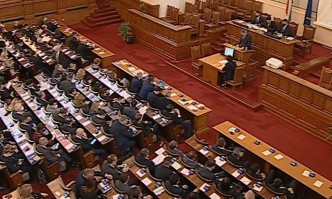 Депутатите заседават извънредно във вторник за окончателното приемане на бюджетите