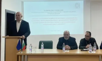 Прокуратурата успява да работи за хората и за народа без