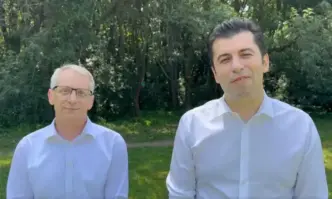 Някои от най активните симпатизанти на Демократична България отправиха неочаквани критики