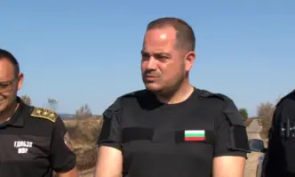 И Калин Стоянов ще обследва пожара при границата с Гърция от въздуха