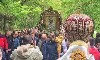 Шествие с чудотворната икона в Бачковския манастир